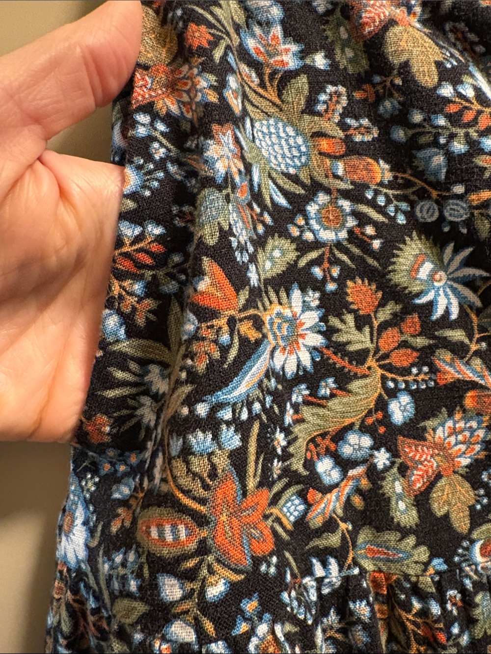 Old Navy Black A-Line Maxi Skirt with Floral Print - Picture 6 of 7